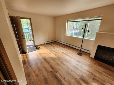 890 E 75th Ct unit B, Anchorage, AK 99518 - photo 3