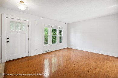 1017 Princeton Ave, Lansing, MI 48915 - photo 4
