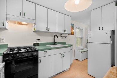 156 Bradford St unit 2, Provincetown, MA 02657 - photo 5