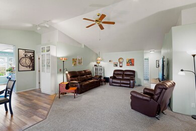 1826 W Harbeck Rd, Grants Pass, OR 97527 - photo 7