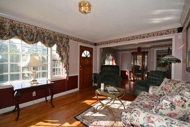 Living room/ Dining Room
