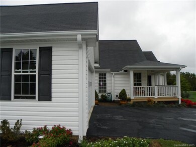 1513 Dana Rd, Hendersonville, NC 28792 - photo 6