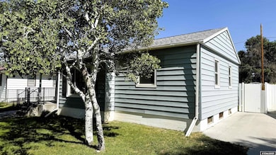 739 S 13th St, Worland, WY 82401 - photo 2