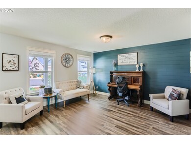 887 E 16th St, Lafayette, OR 97127 - photo 6