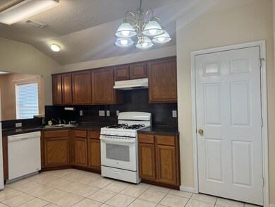 11007 Indus St, Houston, TX 77089 - photo 6