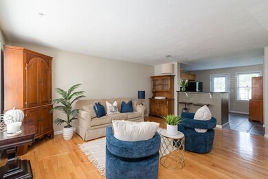 14 Boxberry Ln, Rockland, MA 02370 - photo 2