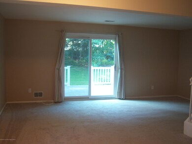1 Eagle Ct living room