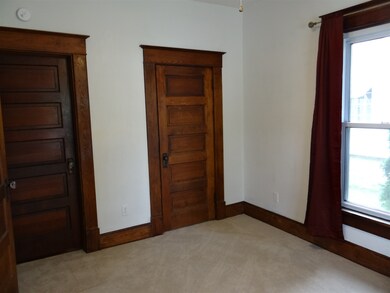 611 N 8th St, Mitchell, IN 47446 - photo 3