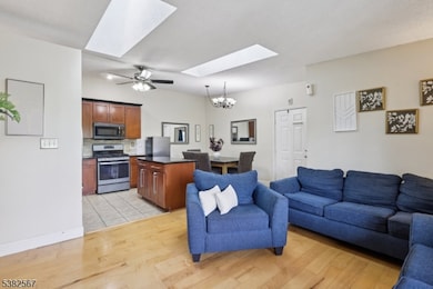 89 Lindsey Ct unit 4021, Franklin Park, NJ 08823 - photo 6