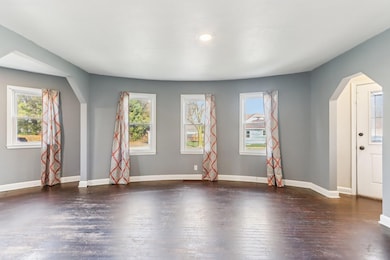 1209 Walton Ave, Racine, WI 53402 - photo 2