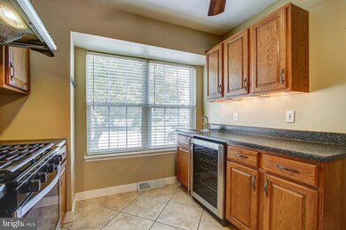 1207 Seron Ct, Sykesville, MD 21784 - photo 7