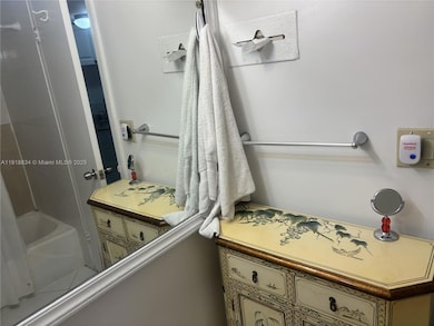 26 Diplomat Pkwy unit 2366, Hallandale Beach, FL 33009 - photo 5