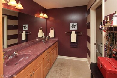 360 Round Hill Rd unit 3, Kalamazoo, MI 49009 - photo 7