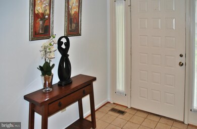 14509 Antigone Dr, North Potomac, MD 20878 - photo 4