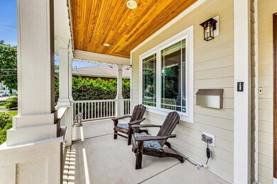 185 E Fremont Ave, Elmhurst, IL 60126 - photo 2