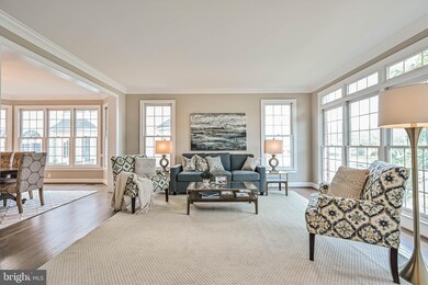 2047 George Washington Rd, Vienna, VA 22182 - photo 4