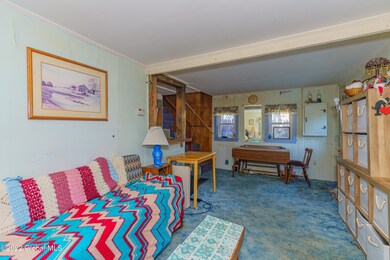 8 Cuthbert St, Schenectady, NY 12302 - photo 6