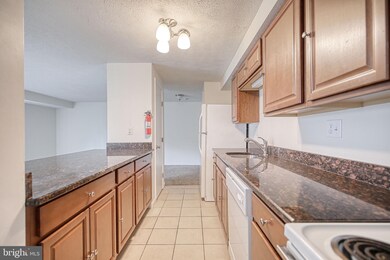 4 Cranberry Ct unit 100, Marlton, NJ 08053 - photo 5