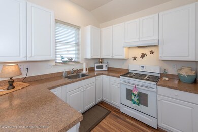 Eat In Kitchen