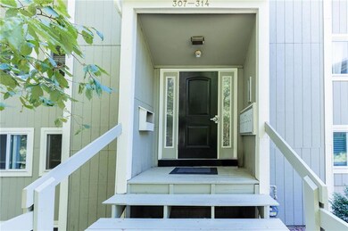 400 New River Rd unit 311, Manville, RI 02838 - photo 5