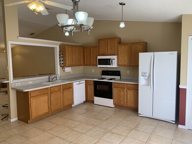 kitchen alt