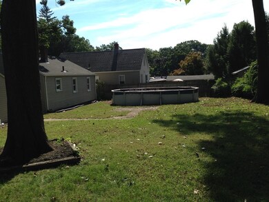 244 Draper St, Springfield, MA 01108 - photo 7