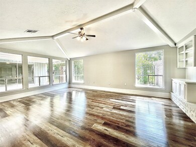 7814 Maple Tree Dr, Houston, TX 77088 - photo 2