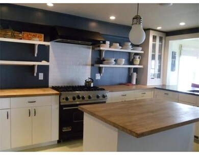 134 Oceanside Dr unit (Winter), Scituate, MA 02066 - photo 3