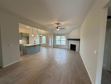 2504 Marsh Ln, Midwest City, OK 73130 - photo 4