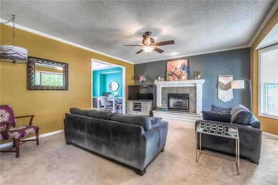 4721 Lone Elm, Shawnee, KS 66226 - photo 2