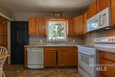 173 NW 7th Ave, Ontario, OR 97914 - photo 6