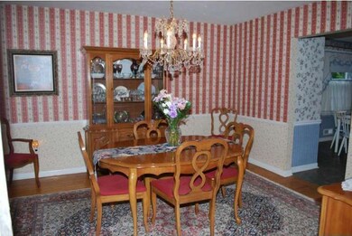 813 Hilltop Rd, Cinnaminson, NJ 08077 - photo 4