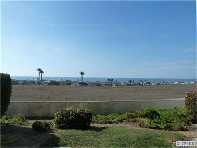 Gorgeous panoramic ocean views from edge of greenb