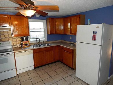 314 Willard Ave, Providence, RI 02907 - photo 6