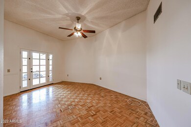 10852 W Buccaneer Dr, Sun City, AZ 85351 - photo 6