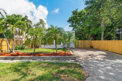 002-733ColonialRd-WestPalmBeach-FL-small