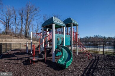 15217 Lancashire Dr unit 367, Woodbridge, VA 22191 - photo 7