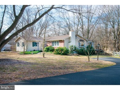 452 Thornton Rd, Cheyney, PA 19319 - photo 2