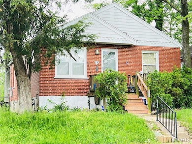 5658 Maffitt Ave, Saint Louis, MO 63112 - photo 2