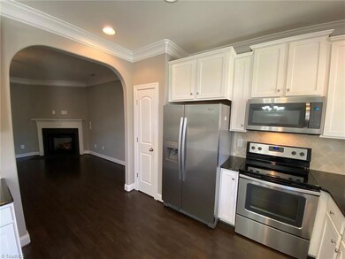 655 Piedmont Crossing Dr, High Point, NC 27265 - photo 5