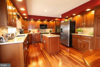 11116 Parkwood Dr, Hagerstown, MD 21742 - photo 4