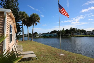 8775 20th St unit 279, Vero Beach, FL 32966 - photo 2