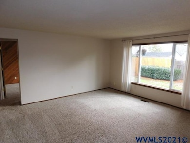 1044 Sharon Loop SE, Salem, OR 97306 - photo 2