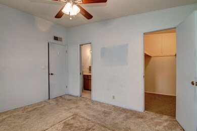 MB Walk in Closet