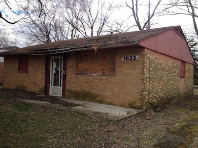 1623 Vilardo Ln, Columbus, OH 43227 - photo 2