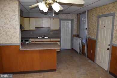 719 W Philadelphia St unit 1, York, PA 17401 - photo 3