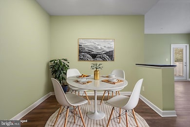 1716 Lake Shore Crest Dr unit 33, Reston, VA 20190 - photo 2