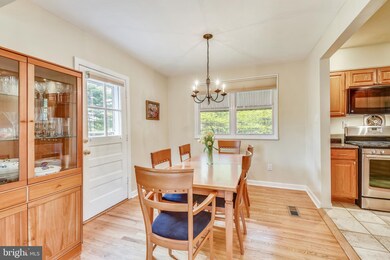 30 E Taylor Run Pkwy, Alexandria, VA 22314 - photo 7