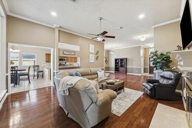 2614 Lakeway Dr, Seabrook, TX 77586 - photo 4