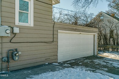 930N12thSt_0005